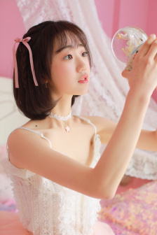 年轻的寡妇完整版